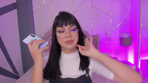Snapshot of rosecassie chatting on 01-27-25, 01:09 Rose online show from 01-27-25, 01:09