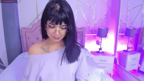 Snapshot of rosecassie chatting on 01-30-25, 06:54 Rose online show from 01-30-25, 06:54