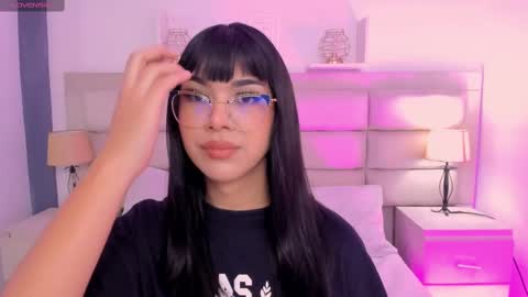 Snapshot of rosecassie chatting on 02-28-25, 02:09 Rose online show from 02-28-25, 02:09