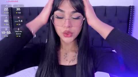 Rose online show from 11-10-25, 01:43