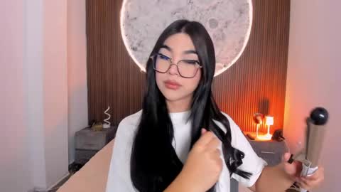 Rose online show from 04-28-26, 01:16