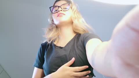 rosedelic online show from 12-06-24, 03:08