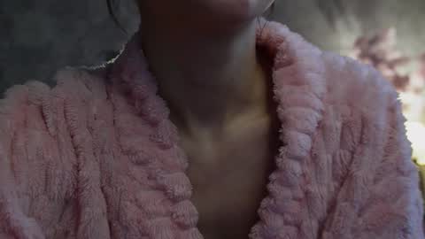 Snapshot of roseess_ chatting on 02-13-25, 10:12 roseess_ online show from 02-13-25, 10:12