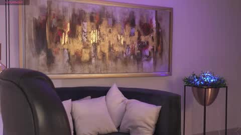 Rose  online show from 11-17-25, 09:20