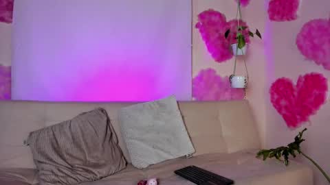 Snapshot of roselinedior chatting on 02-21-25, 04:16 Lyla OF roselinedior online show from 02-21-25, 04:16