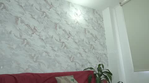 Snapshot of roselinedior chatting on 09-22-25, 02:30 Lyla OF roselinedior online show from 09-22-25, 02:30