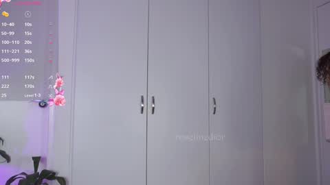 Snapshot of roselinedior chatting on 10-01-25, 04:13 Lyla OF roselinedior online show from 10-01-25, 04:13