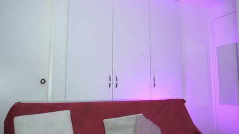 Snapshot of roselinedior chatting on 11-05-25, 02:06 Lyla OF roselinedior online show from 11-05-25, 02:06