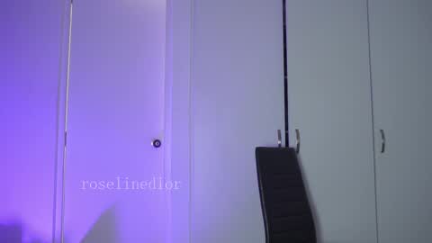 Snapshot of roselinedior chatting on 02-11-26, 03:50 Lyla OF roselinedior online show from 02-11-26, 03:50
