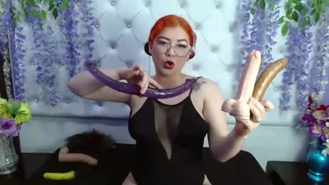 Julieta online show from 12-27-24, 02:01