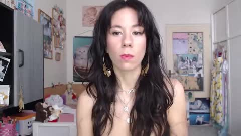 Rose online show from 02-04-26, 01:17