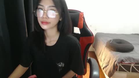 rosemae07 online show from 09-10-25, 07:52