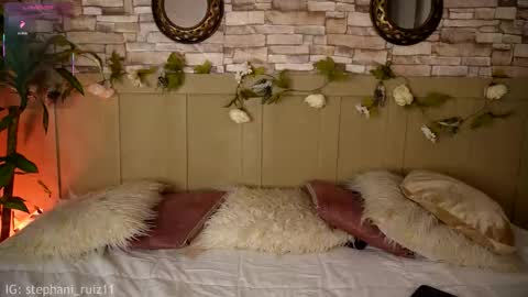 Snapshot of rosemary_rain chatting on 12-18-25, 10:49 Stephani online show from 12-18-25, 10:49