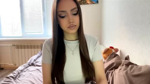 Snapshot of rosenavillifana chatting on 11-02-25, 12:18 Mimi online show from 11-02-25, 12:18