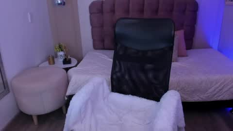 Rose Taylor online show from 06-11-26, 12:58