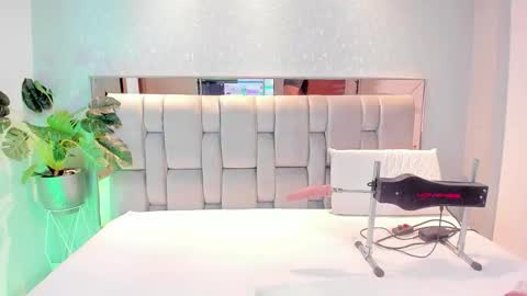 Rose online show from 10-29-25, 05:20