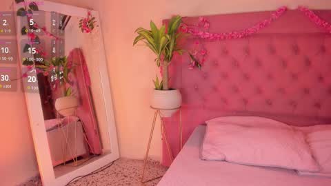 Snapshot of rosett_kio chatting on 09-24-25, 05:11 online show from 09-24-25, 05:11
