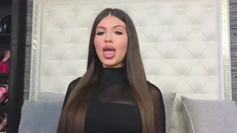 Gabriela online show from 09-18-25, 06:04