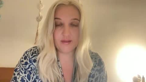 rosewarrenx online show from 03-16-26, 05:39