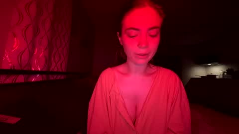 roseyla1 online show from 07-27-26, 07:37