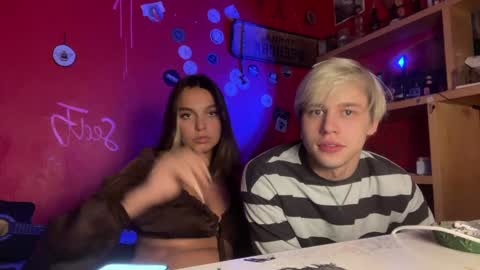 Roshelle online show from 12-03-24, 02:27