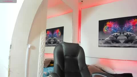 Snapshot of rosi_cooper chatting on 02-14-25, 10:49 rosi_cooper online show from 02-14-25, 10:49