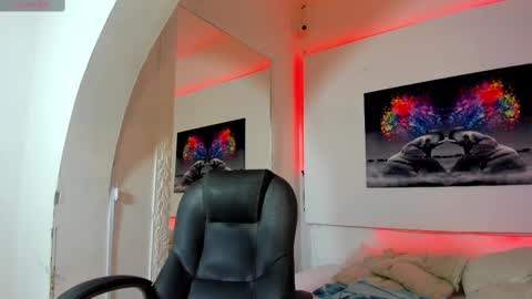 Snapshot of rosi_cooper chatting on 02-15-25, 10:33 rosi_cooper online show from 02-15-25, 10:33