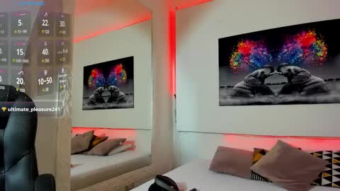 Snapshot of rosi_cooper chatting on 03-10-25, 11:10 rosi_cooper online show from 03-10-25, 11:10