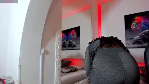 Snapshot of rosi_cooper chatting on 03-11-25, 11:12 rosi_cooper online show from 03-11-25, 11:12