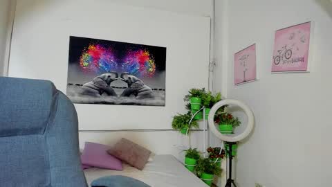 Snapshot of rosi_cooper chatting on 11-06-25, 12:06 rosi_cooper online show from 11-06-25, 12:06