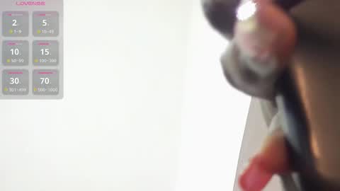 Snapshot of rosi_cooper chatting on 11-26-25, 10:38 rosi_cooper online show from 11-26-25, 10:38