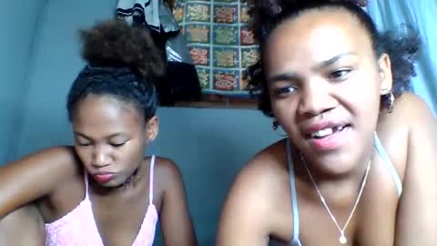 rosia22 online show from 09-22-25, 11:45