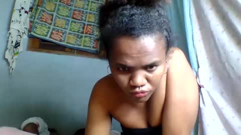 rosia22 online show from 09-26-25, 09:52