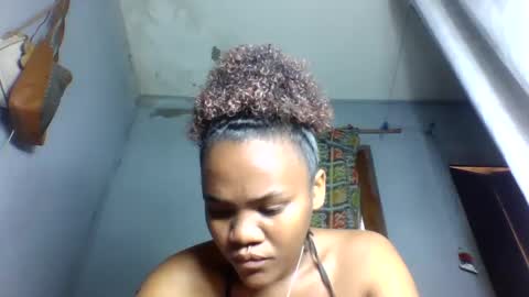 rosia22 online show from 10-02-25, 03:24