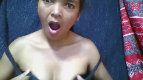 rosia685234 online show from 03-23-26, 04:22