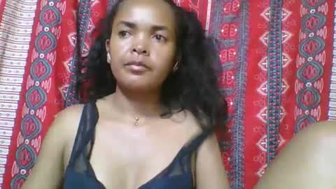 Snapshot of rosia685234 chatting on 05-16-26, 02:16 rosia685234 online show from 05-16-26, 02:16