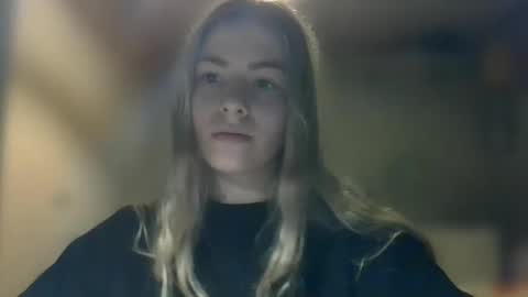 Snapshot of rosie_june chatting on 12-30-24, 11:15 Rosie online show from 12-30-24, 11:15