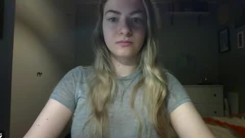 Snapshot of rosie_june chatting on 02-13-26, 07:48 Rosie online show from 02-13-26, 07:48