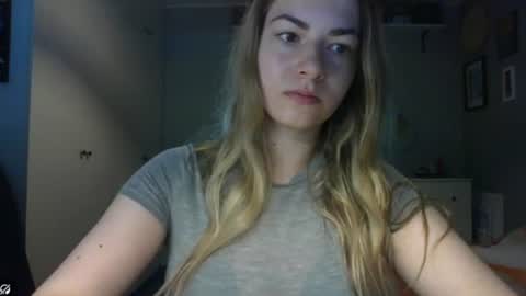 Snapshot of rosie_june chatting on 07-13-26, 06:38 Rosie online show from 07-13-26, 06:38