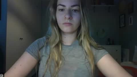 Snapshot of rosie_june chatting on 07-16-26, 06:41 Rosie online show from 07-16-26, 06:41
