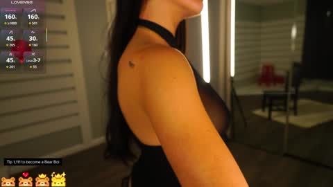 Rosie Bones online show from 01-08-26, 11:07