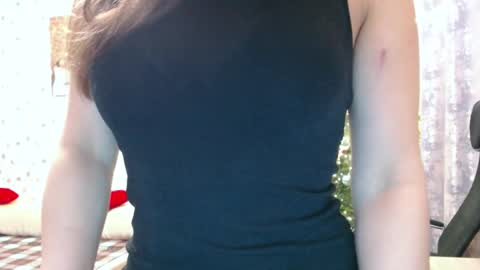 Snapshot of rosierosa chatting on 01-17-25, 03:55 Rosie is waiting for YOU online show from 01-17-25, 03:55