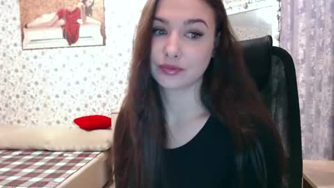 Snapshot of rosierosa chatting on 02-25-25, 04:14 Rosie is waiting for YOU online show from 02-25-25, 04:14