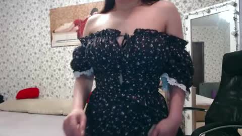 Snapshot of rosierosa chatting on 03-02-25, 03:27 Rosie is waiting for YOU online show from 03-02-25, 03:27