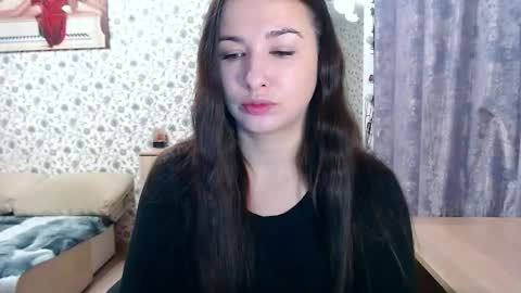 Snapshot of rosierosa chatting on 10-21-25, 04:13 Rosie is waiting for YOU online show from 10-21-25, 04:13