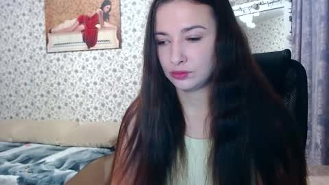 Snapshot of rosierosa chatting on 10-29-25, 04:15 Rosie is waiting for YOU online show from 10-29-25, 04:15