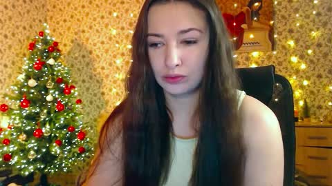 Snapshot of rosierosa chatting on 01-14-26, 04:07 Rosie is waiting for YOU online show from 01-14-26, 04:07