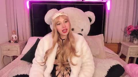 Snapshot of rosita_es chatting on 09-20-25, 02:56 Rosita se online show from 09-20-25, 02:56