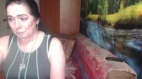 Snapshot of rositasky chatting on 12-21-25, 01:35 RositaSky online show from 12-21-25, 01:35