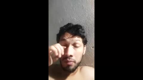 Snapshot of roskof69 chatting on 12-20-24, 06:40 Ribuu online show from 12-20-24, 06:40